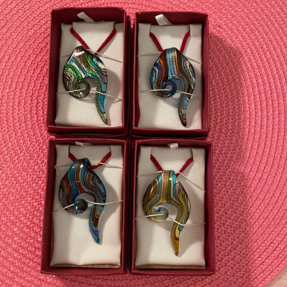 Murano Glass Pendant Necklace.
